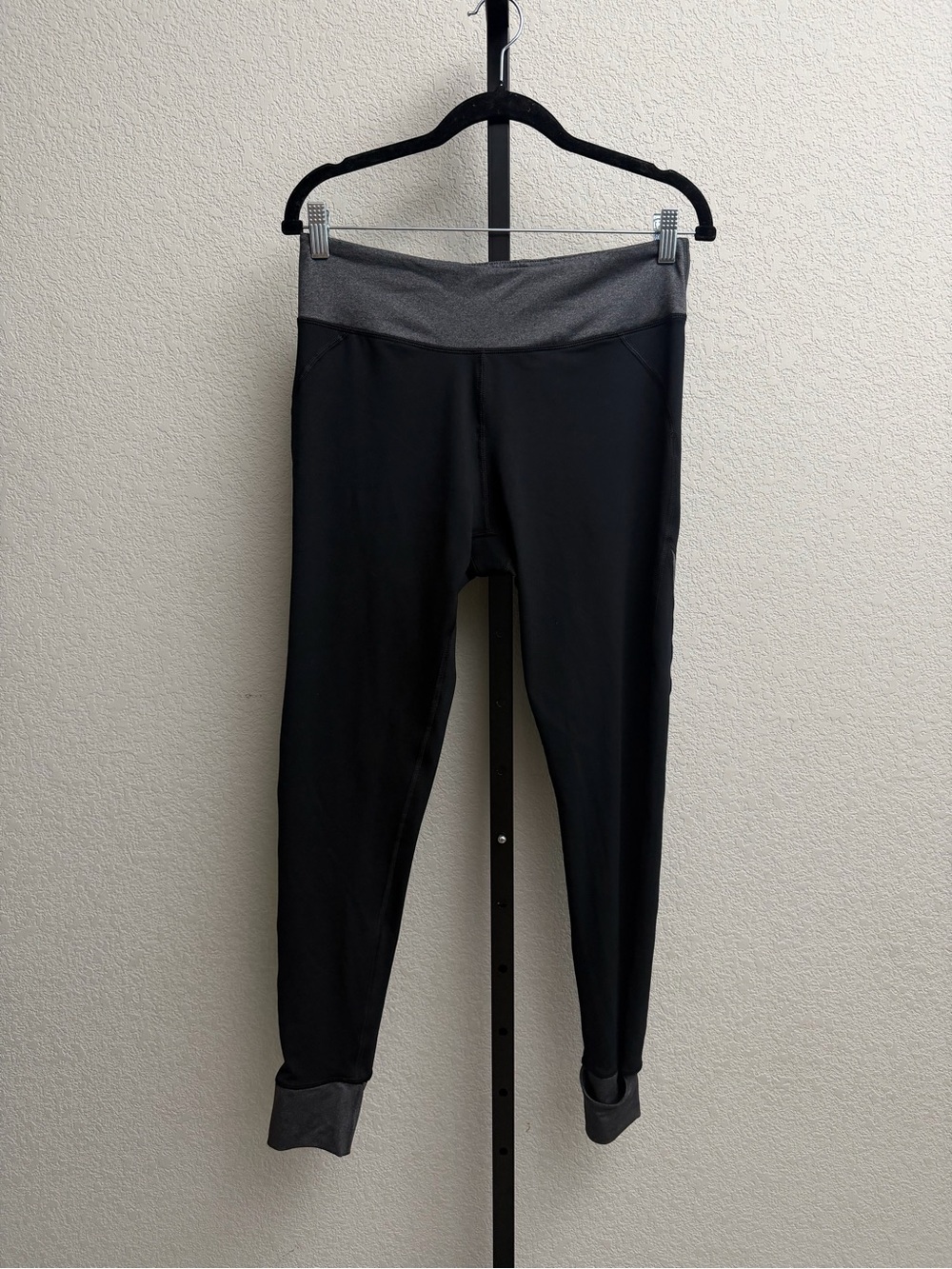 Gaiam Women’s Leggings with Gray Waistband & Cuffs